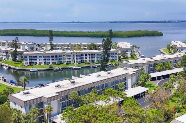 $489,000 | 4340 Falmouth Drive, Unit 203 | Longboat Key