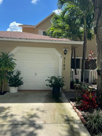 $395,000 | 2102 Maplewood Drive | Greenacres