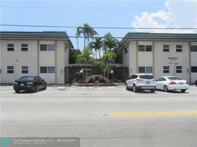 $1,850 | 1000 Southeast 15th Street, Unit 202 | Harbordale