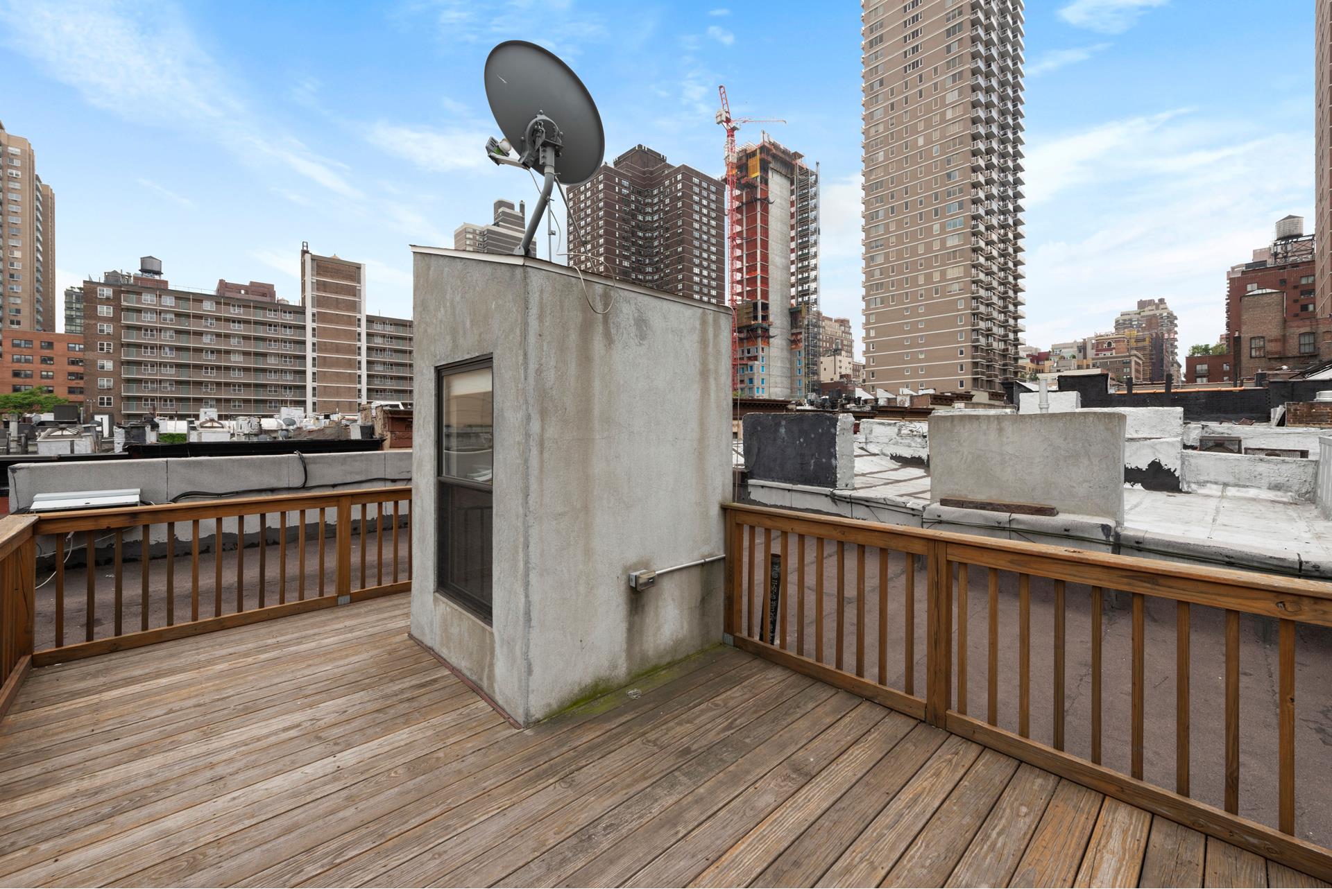 a view of outdoor space with city view