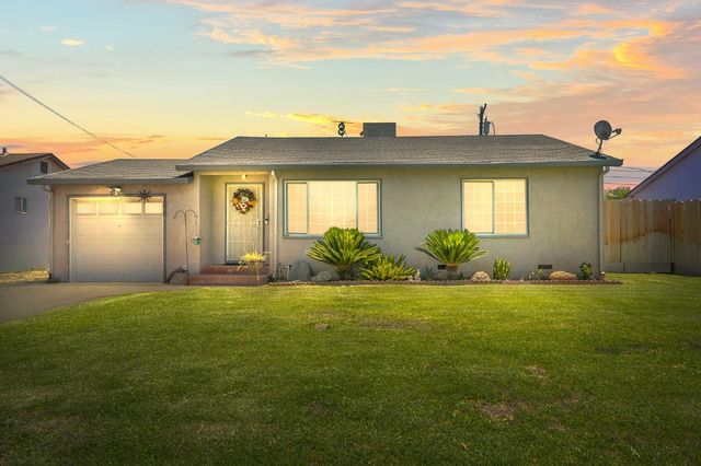 $350,000 | 1670 Almond Avenue | Southeast Merced