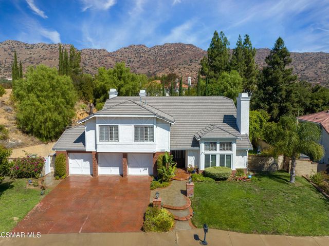 $1,925,000 | 4907 Pathfinder Avenue | Oak Park