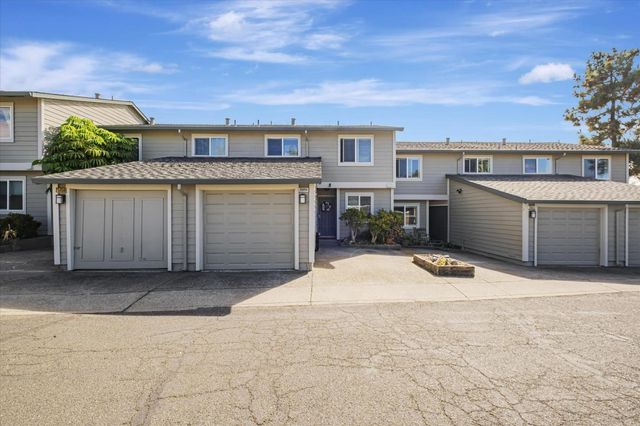 $699,000 | 25055 Oakridge Court | Hayward Highland