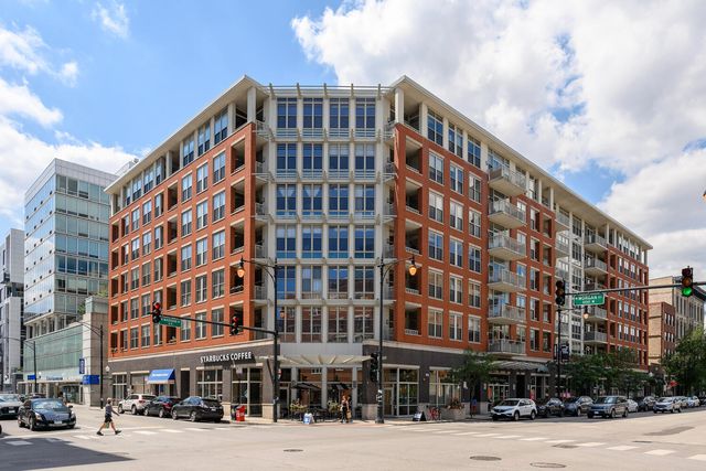 $3,750 | 1001 West Madison Street, Unit 304 | West Loop