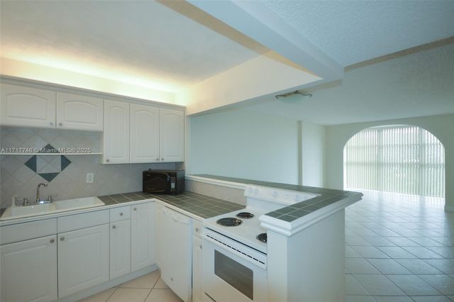 $245,000 | 200 Leslie Drive, Unit 705 | Three Islands