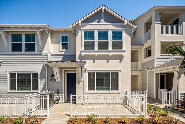 $849,990 | 2460 Haley Pt Drive, Unit 103 | Midtown Ventura