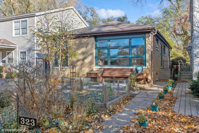 $544,000 | 323 Darrow Avenue | Evanston