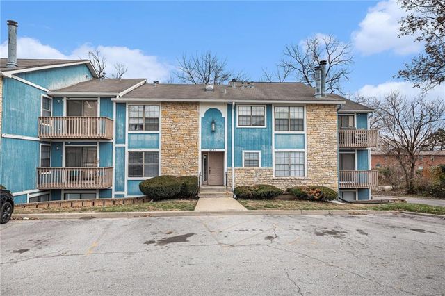 $100,900 | 8151 Holmes Road, Unit 201 | Rockhill Manor