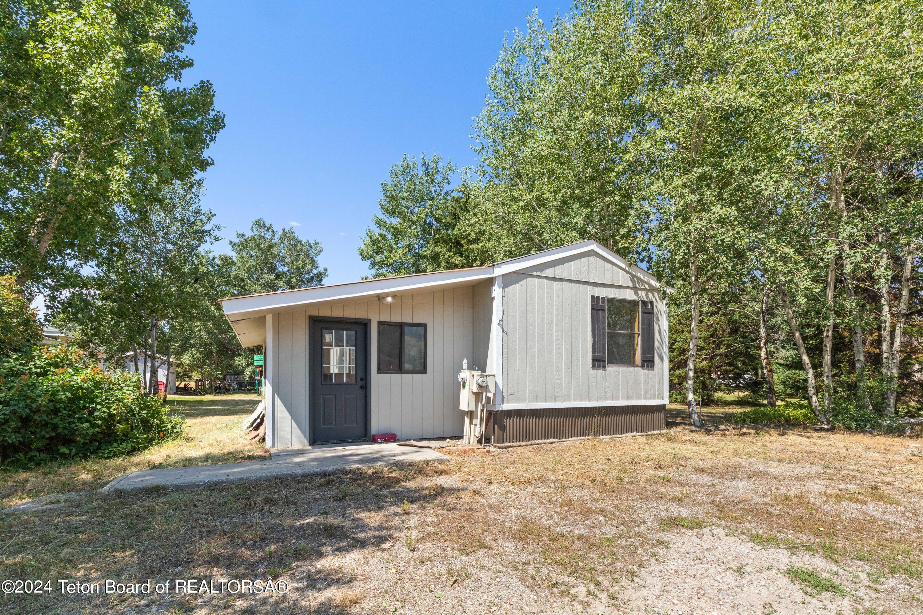 693 E. Cottage Mobile Home