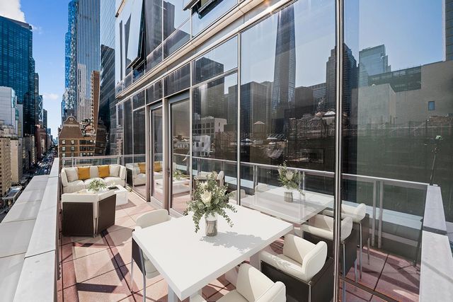 $15,500 | 7 West 57th Street, Unit 14 | Midtown Central