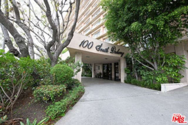 $3,245 | 100 South Doheny Drive, Unit 1022 | Beverly Center-Miracle Mile