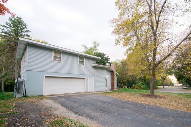 $350,000 | 600 Willow Creek Lane | Buffalo