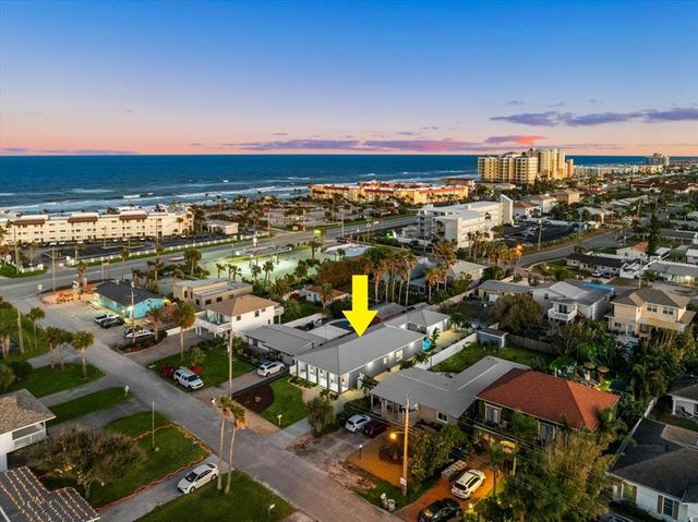 $1,390,000 | 833 East 26th Avenue | Coronado Beach