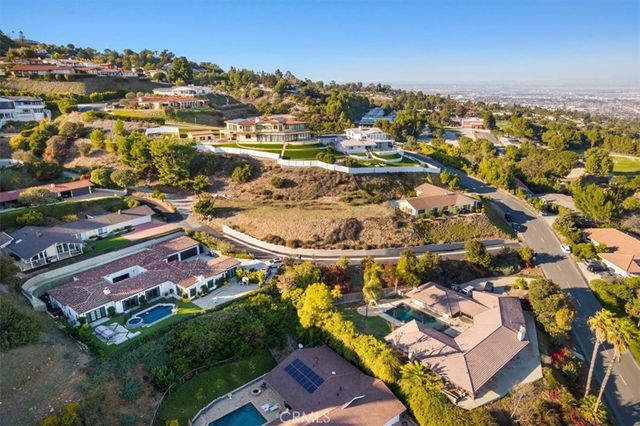 $1,149,000 | 2958 Crownview Drive | Palos Verdes Drive North