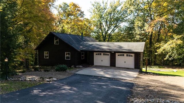 $372,499 | 55 East Patricia Drive | Delaware Township - Mercer County