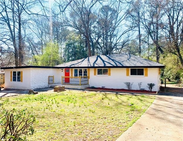 $490,000 | 1807 West Austin Road | Meadowdale