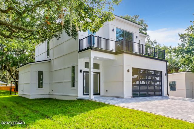 $749,990 | 5765 Heckscher Drive | Brown Island