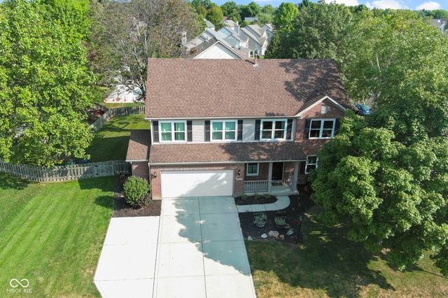 $459,000 | 10113 Hawks Lake Drive | Fishers