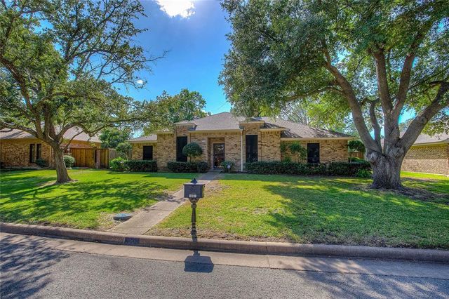 $349,000 | 1003 Glenda Street | Terrell