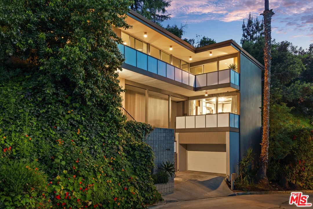 a building view with a outdoor space