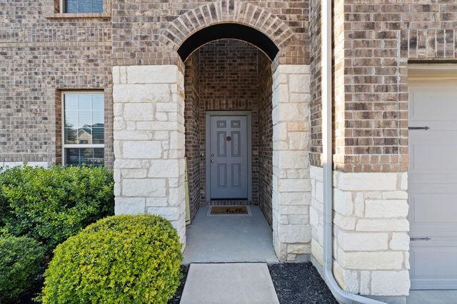 $420,000 | 5408 Vanner Path | Saddle Creek