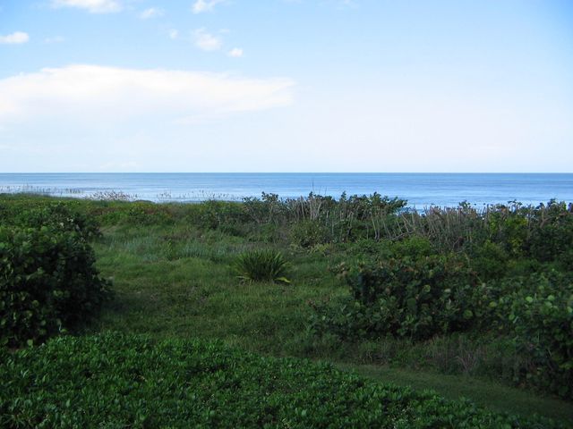 $5,800,000 | 4002 North Hwy A1A | Hutchinson Island North