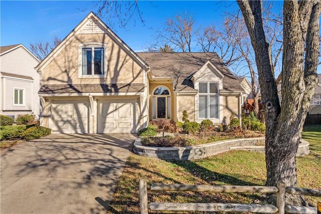 $450,000 | 11611 Lowell Avenue | Shawnee Mission