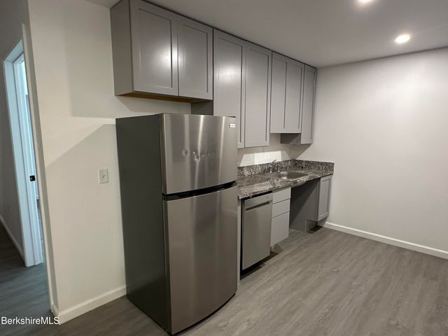 $1,649 | 235 East Street, Unit 127 | Morningside