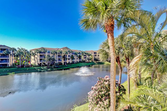 $2,700 | 800 Uno Lago Drive, Unit 305 | Juno Beach