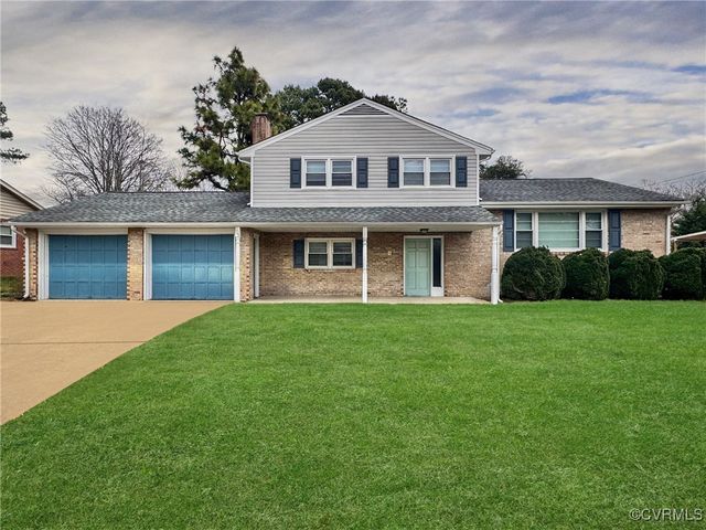 $349,900 | 203 Nottingham Drive | Sherwood Hills