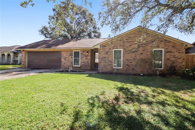 $265,000 | 104 Meadowlark Lane | Angleton