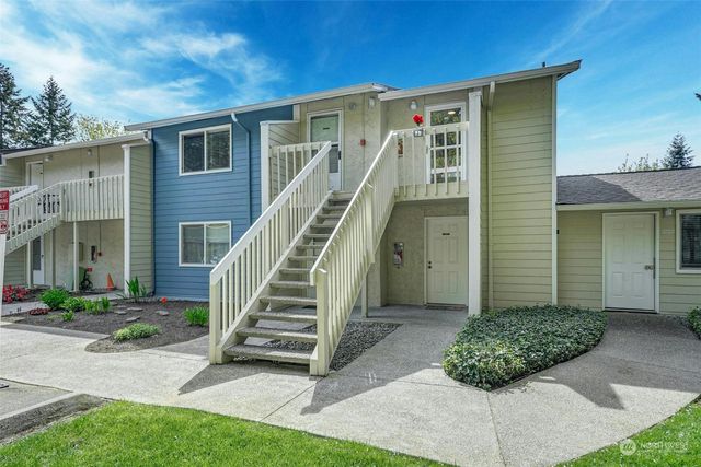 $265,000 | 9484 Redmond-Woodinville Road Northeast, Unit C301 | Education Hill