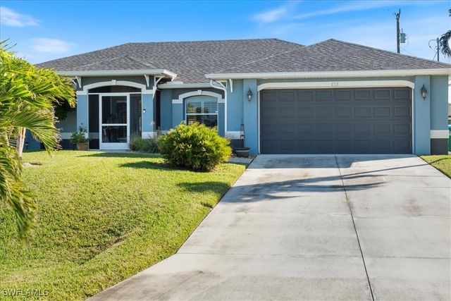 $450,000 | 2713 Southwest 4th Place | Cape Coral