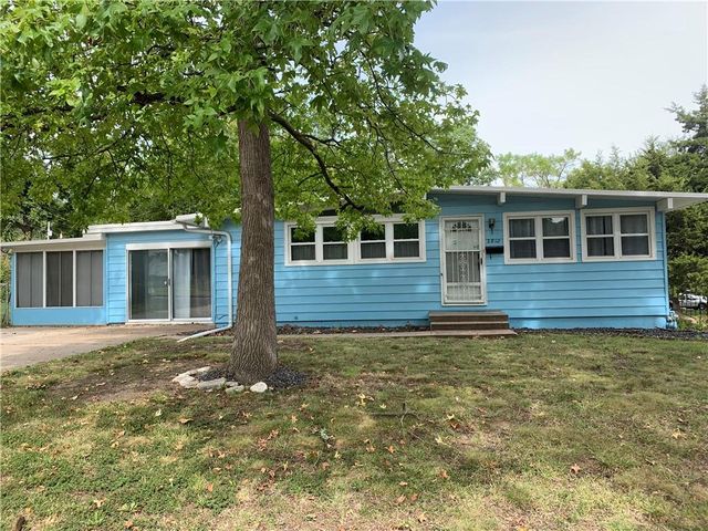 $195,000 | 2810 South Collin Avenue | Rockwood