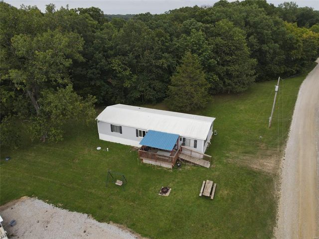 $92,500 | 28567 Commanche Trail | Clay Township - Clark County