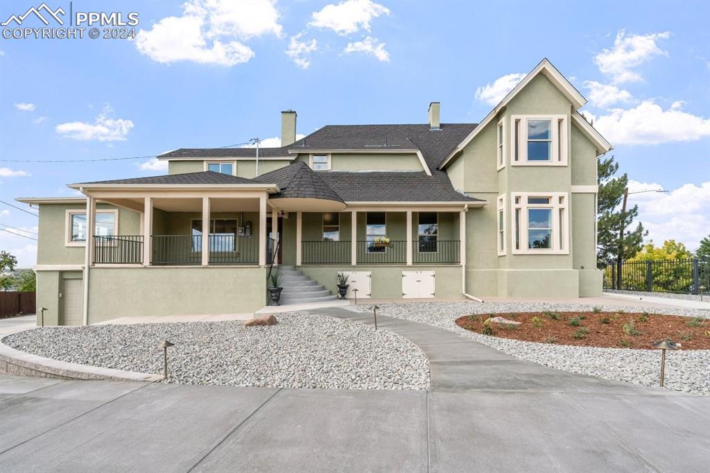 View of front of home featuring a porch