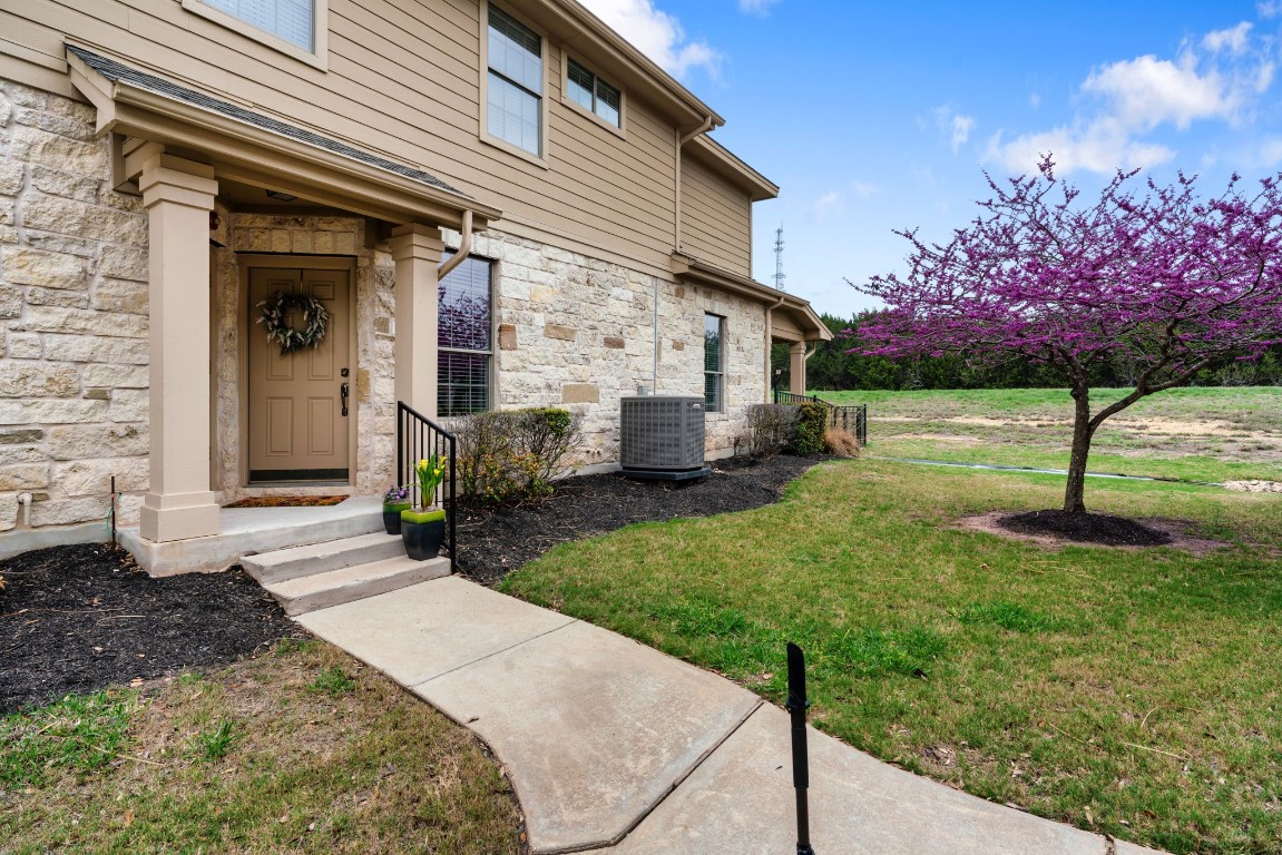 9201 Brodie Lane Unit 702 Austin TX 78748 Compass