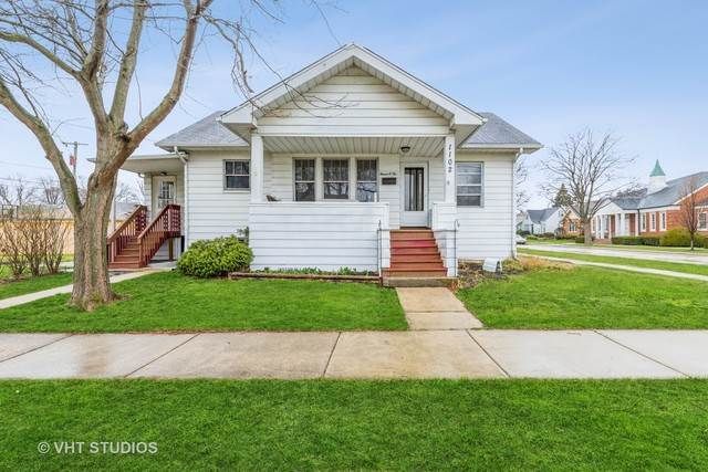 $2,300 | 1102 South Cora Street | Des Plaines