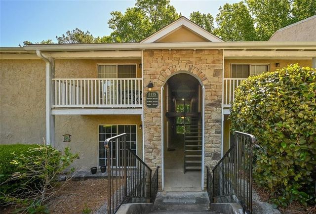 $225,000 | 3175 Seven Pines Court, Unit 203 | Vinings View