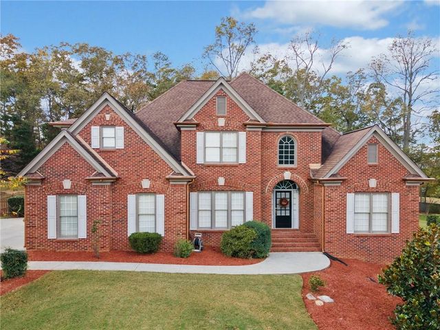 $745,000 | 5025 Oakmont Bend Drive