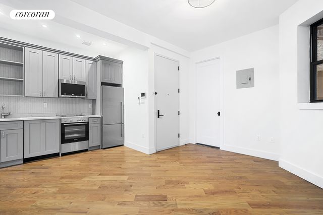 $4,300 | 677 Vanderbilt Avenue, Unit 1 | Prospect Heights