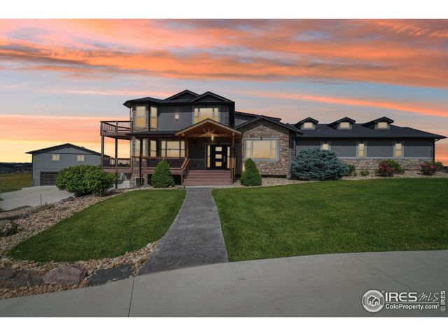 $1,575,000 | 302 Dove Lane