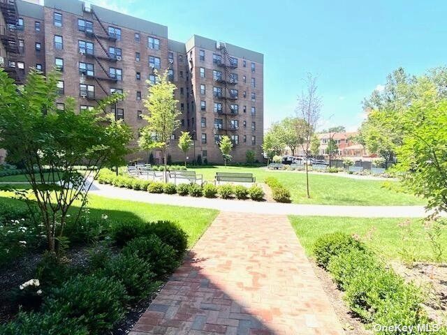 $2,200 | 149-05 79th Avenue, Unit 214 | Kew Gardens Hills