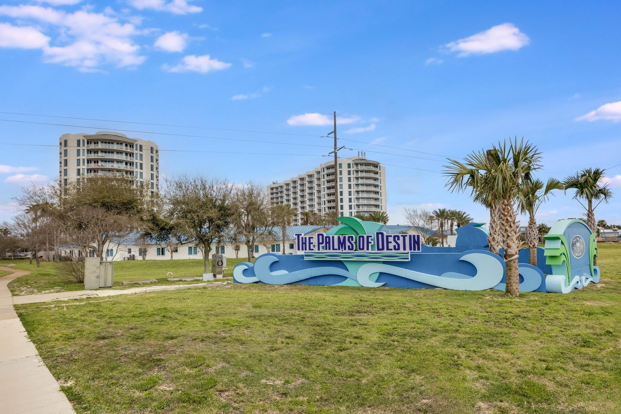 a view of outdoor space with city view