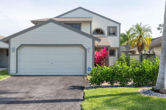 $650,000 | 13283 Bedford Mews Court | Greenview Shores of Wellington