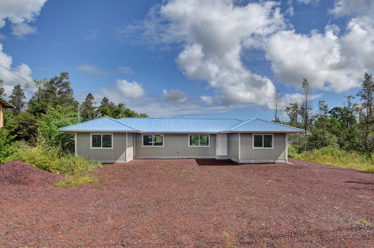 front view of house with a yard