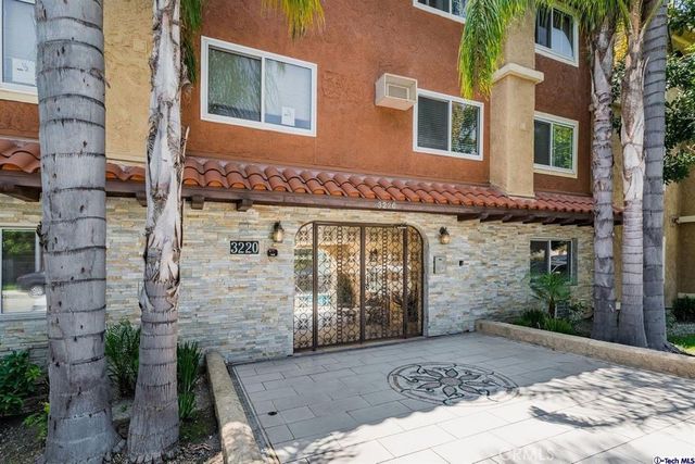 $2,200 | 3220 Altura Avenue, Unit 133 | Crescenta Highlands