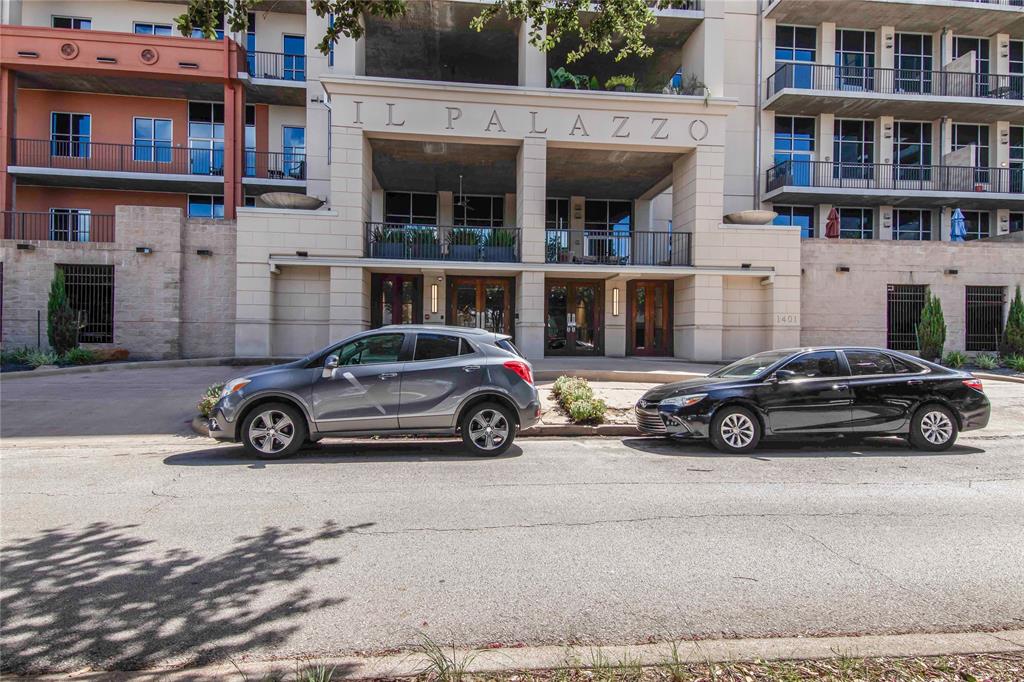 a car parked in front of a building