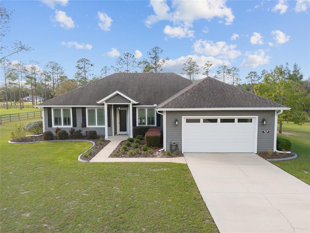 AMAZING POOL HOME IN RIVER RUN PLANTATION ON 1.62 ACRES