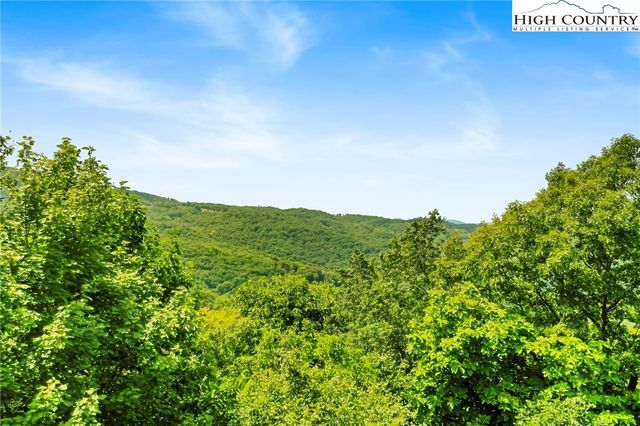 $595,000 | 319 Pinnacle Ridge Road | Beech Mountain